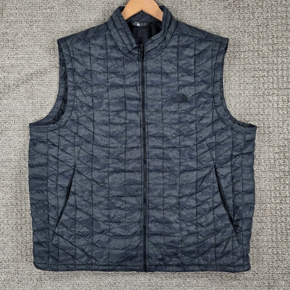 The North Face Mens Thermoball Quilted Vest Camo Green Black XXL Full Zip Puffer